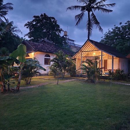 Kayu Cottage Gili Trawangan Buitenkant foto